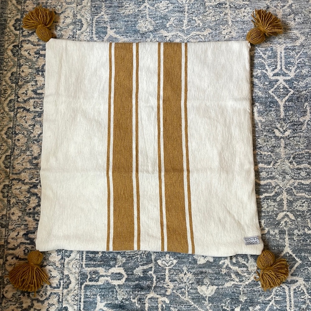 Woven Nook 22” Pillow Cover